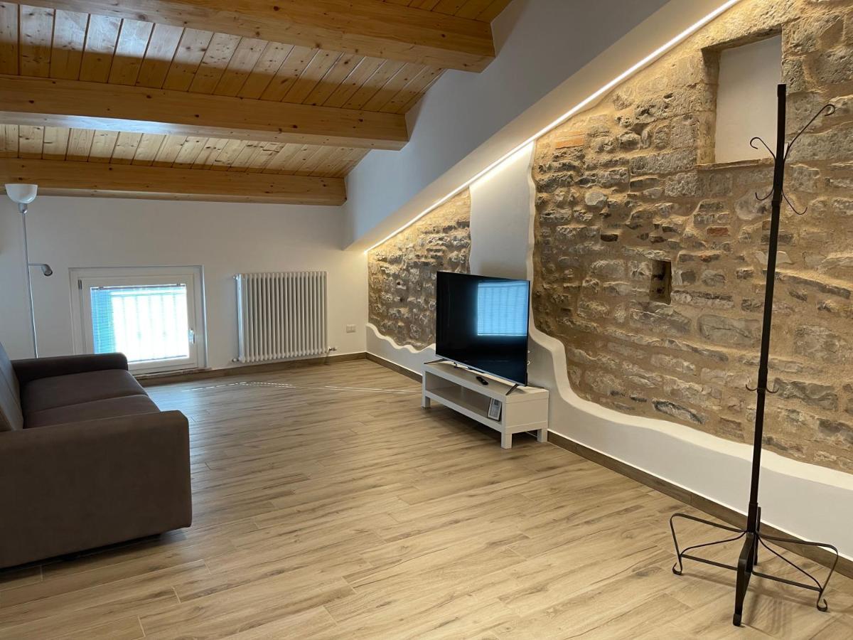 La Corte Residence Фабриано Экстерьер фото