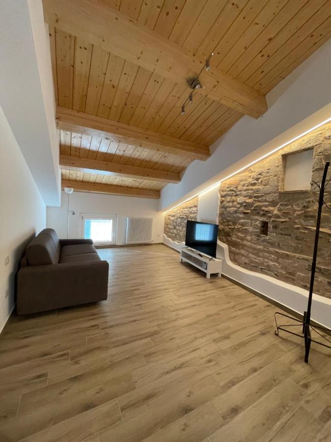 La Corte Residence Фабриано Экстерьер фото